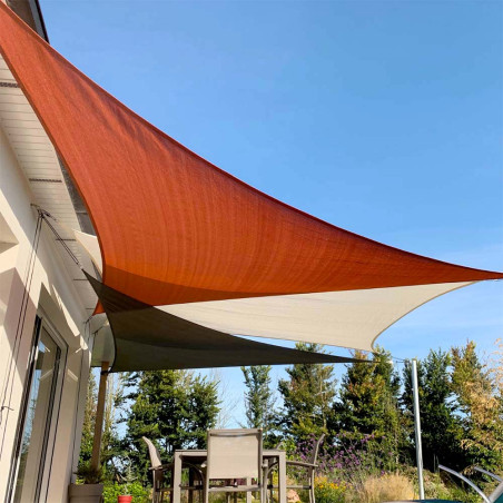 Toile d'ombrage ajourée