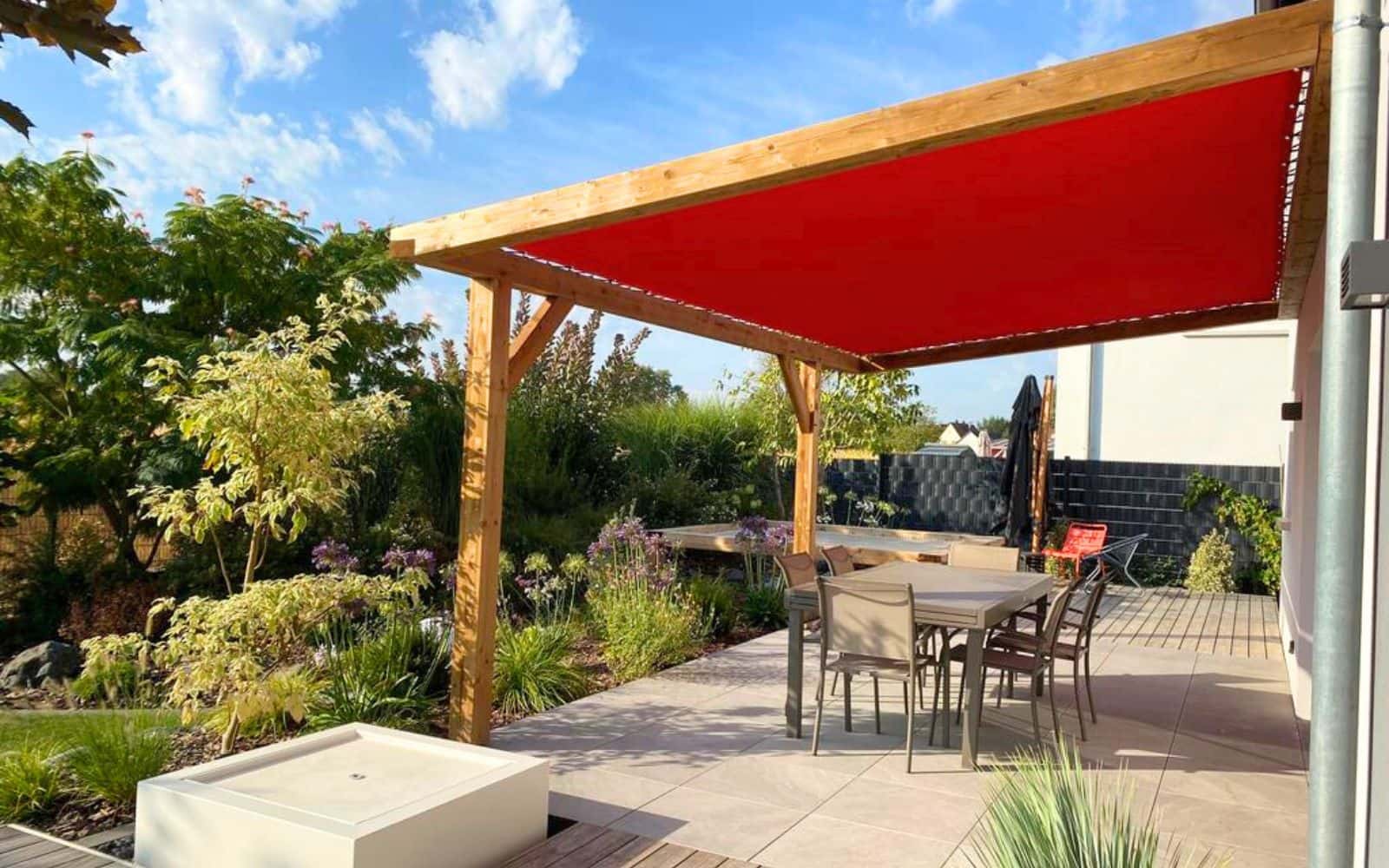 Toiles d'ombrage pour pergola